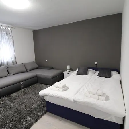 Apartment Matijas, 3 Bedroom With Terrace And Parking Split