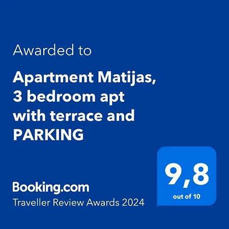 Matijas, 3 Bedroom With Terrace And Parking شقة