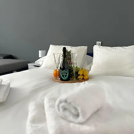 Matijas, 3 Bedroom With Terrace And Parking Апартаменти Спліт