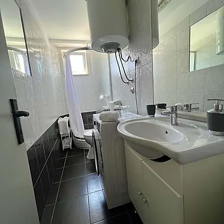 Matijas, 3 Bedroom With Terrace And Parking Апартаменти Спліт