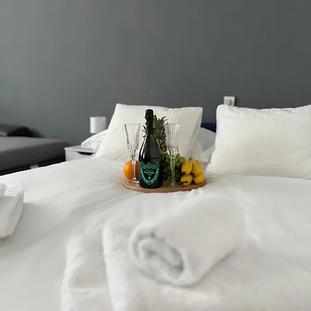 Matijas, 3 Bedroom With Terrace And Parking ספליט