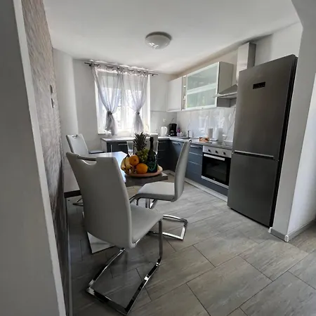 דירה Matijas, 3 Bedroom With Terrace And Parking ספליט